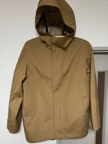 UNIQLO U 오버 사이즈 마운틴 후드티 후드 부착