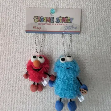 엘모와 쿠키 몬스터 키링