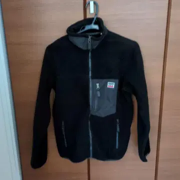 택 포함 Levi's 블랙 보아 플리스 자켓