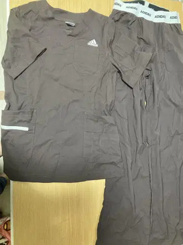 adidas 여성용 간호사복 상하의 L 사이즈