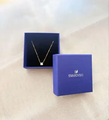 Swarovski 로즈 골드 목걸이