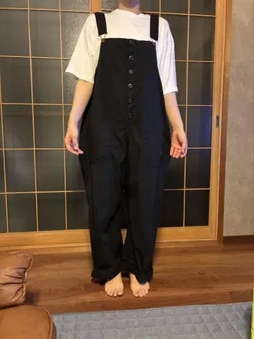 OMNES 살로펫 블랙 버튼 포함