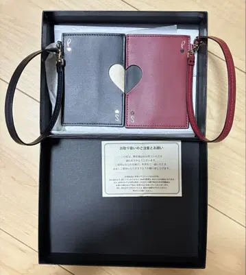 폴스미스 페어 패스케이스 미사용품 상자 흠집 있음