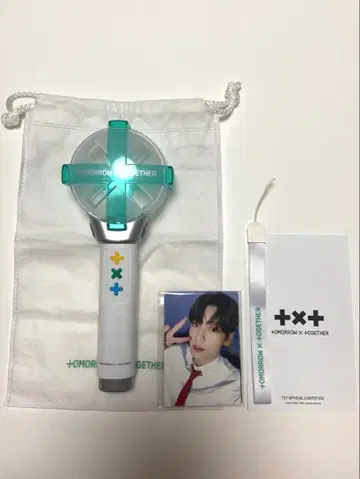 TXT 응원봉 Ver.1 트레이딩 카드 포함