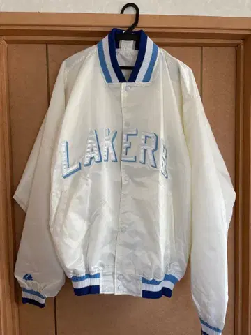 LAKERS 나일론 자켓 화이트