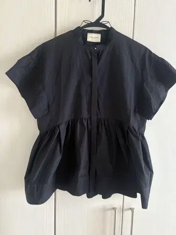 UNITED ARROWS 유나이티드 애로우즈 네이비 블라우스