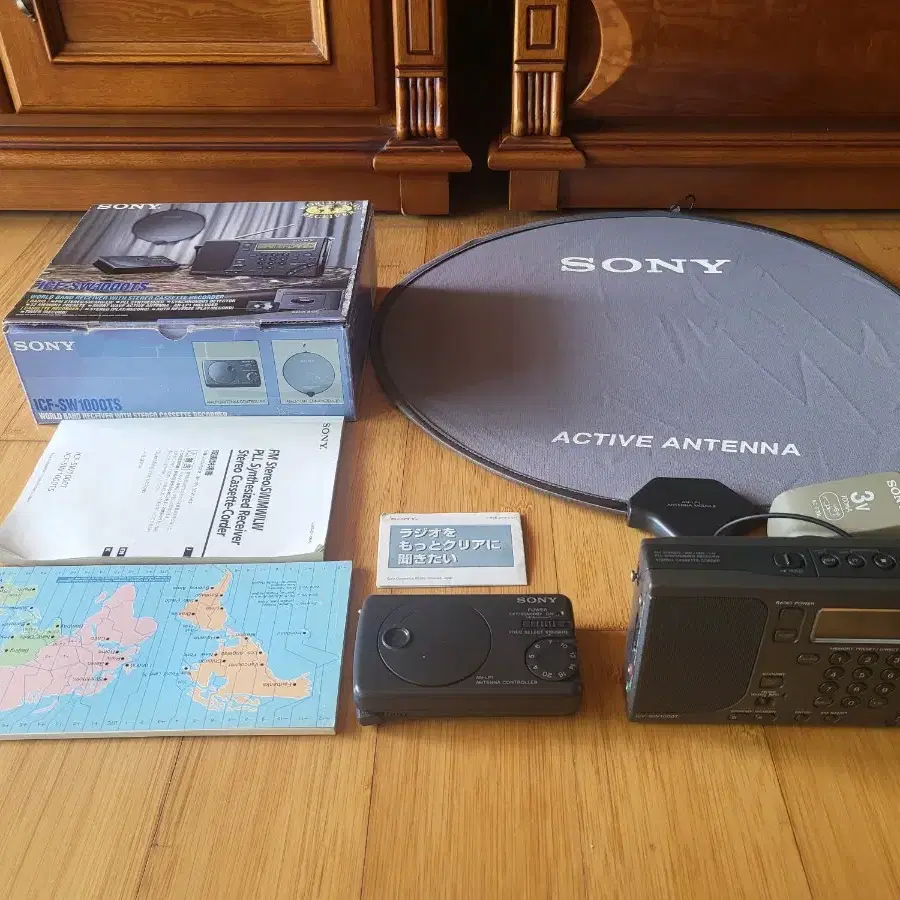 SONY ICF-SW1000TS ラジオはカセットレコーダーも付いています