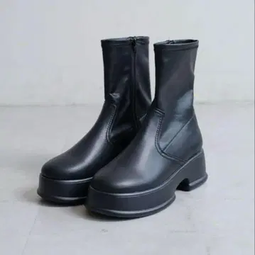 kastane 볼륨 밑창 미들 부츠