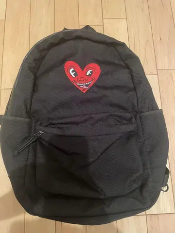 뉴에라 키스 해링 콜라보 백팩