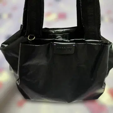 ANNA SUI