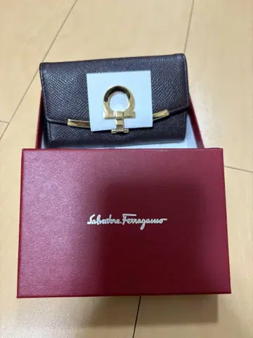페라가모 키케이스