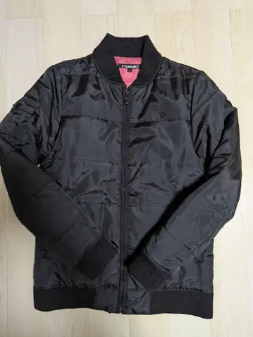 roial 블랙 다운 자켓 M