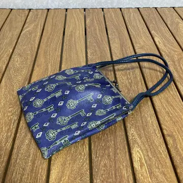 미니백 미니 핸드백 가마구치 열쇠 패턴 스퀘어형 소형 칸막이 포켓