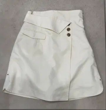 LILY BROWN 화이트 스커트