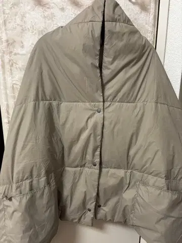 포켓터블 다운 케이프 53 x 150cm 라이트 베이지 MUJI