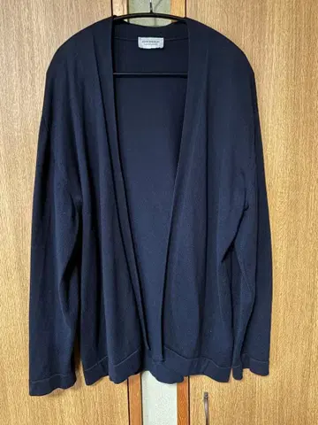 JOHN SMEDLEY 네이비 L 코튼 버튼리스 가디건