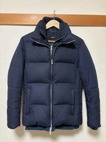 새상품급 모건옴므 다운 자켓 겨울 남성용 아우터 네이비 가벼운