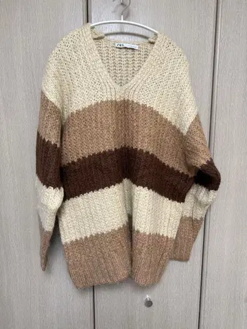 ZARA 오버 사이즈 니트