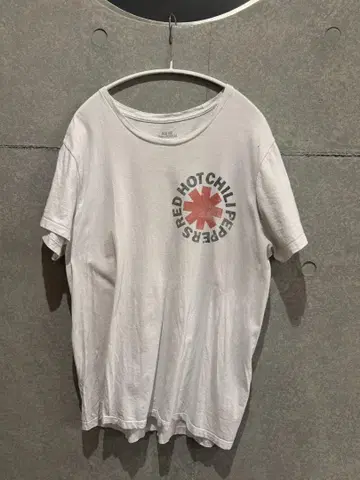 RED HOT CHILI PEPPERS 티셔츠