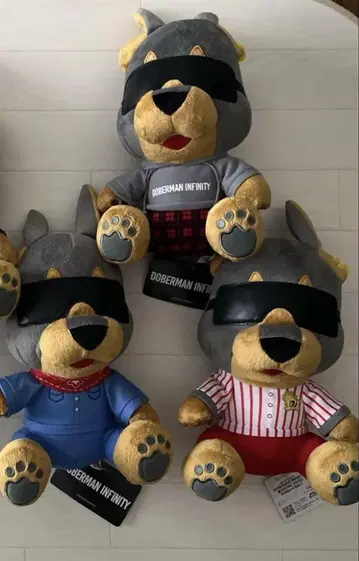 DOBERMAN INFINITY BIG 봉제 인형 3개 세트