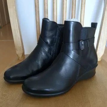 에코 가죽 숏부츠