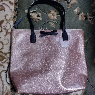 kate spade 글리터 토트백 (봉투 없음)