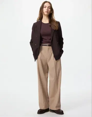 유니클로 턱 와이드 팬츠 32 베이지 L 새상품