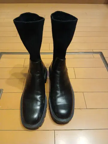 ZARA 삭스 스타일 앵클부츠 39