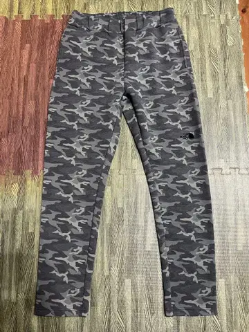 THE NORTH FACE 카모플라쥬 조거 팬츠