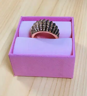 스와로브스키 Swarovski LUXURY DOMED 반지