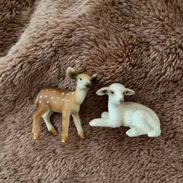 schleich 슐라이히 새끼 양 새끼 사슴 세트 인테리어