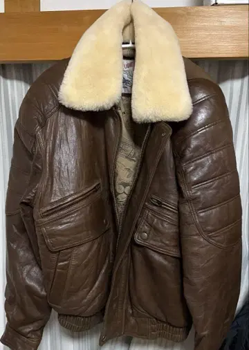 flight equipment 다운 자켓 램 가죽