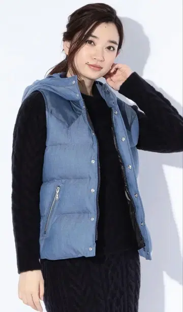 다운 데님 베스트 사이즈 34 화이트 구스 다운