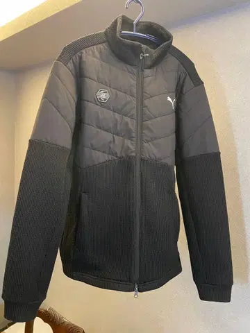 미사용 새상품 50% OFF! PUMA 집업 자켓 블랙