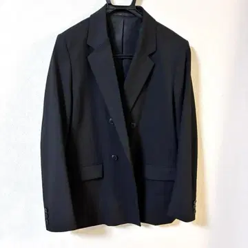 [ 새상품급 ] UNIQLO 2024년 모델 더블 자켓 블랙 L 사이즈