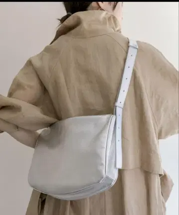 ear PAPILLONNER 스와로바닥 숄더백