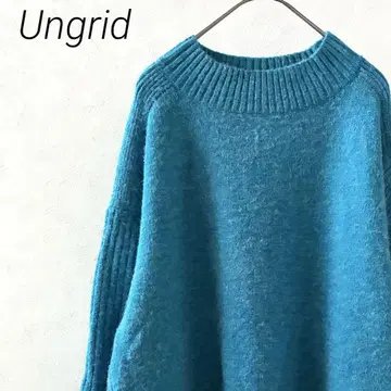 [ 새상품급 ] Ungrid 니트 스웨터 모크넥 백슬릿 루즈핏