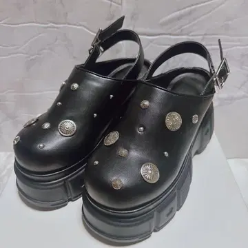 HARE 메탈 부품 사보 샌들 블랙 M 통굽 힐 새상품급 모드