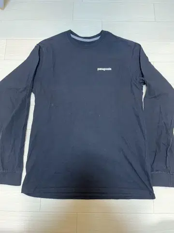 patagonia 블랙 T셔츠 S사이즈