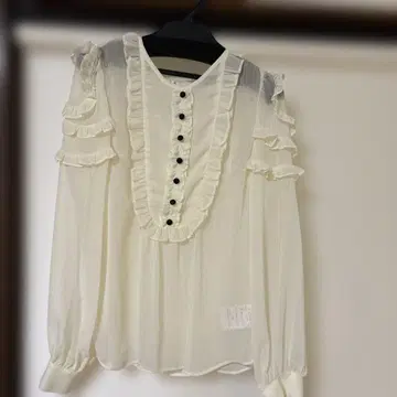 시스루 프릴이 달린 긴팔 셔츠