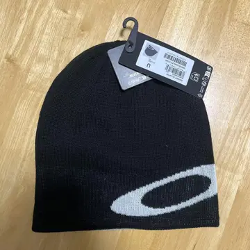 OAKLEY 오클리 비니 니트 모자 블랙 화이트