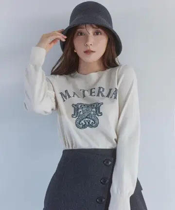 [ 새상품급 ] SNIDEL 엠블럼 자카드 니트 풀오버 베이지