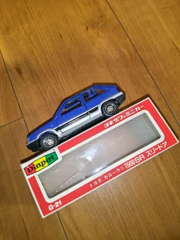 도요타 코롤라 II 1500SR 1/40