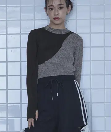 miette 커브 라인 믹스 컬러 리브 니트