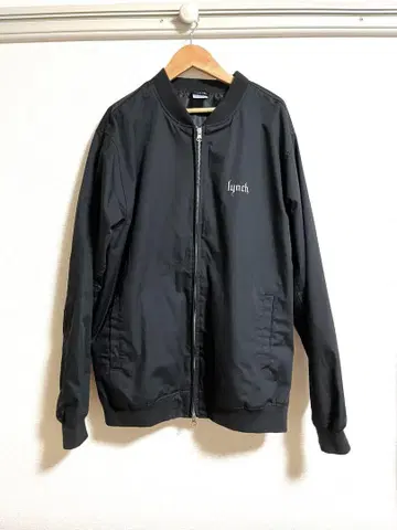 lynch. 서클 로고 블루종
