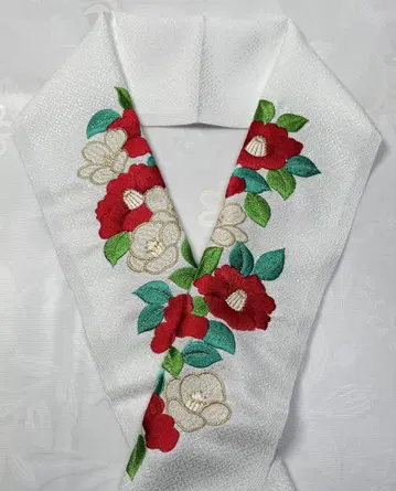 미사용 a-793 장식용 깃 자수 후리소데 성인식 동백꽃