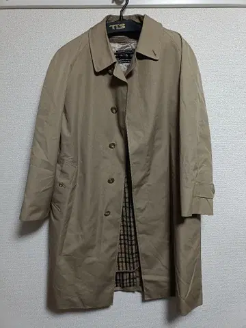 DAKS 베이지 트렌치코트 체크 안감