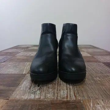 블랙 가죽 부티 부츠