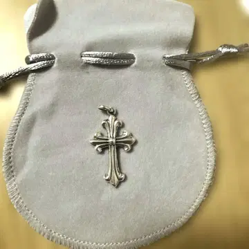 AQUA SILVER 크로스 펜던트 (미사용 새상품)