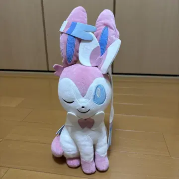 님피아 인형